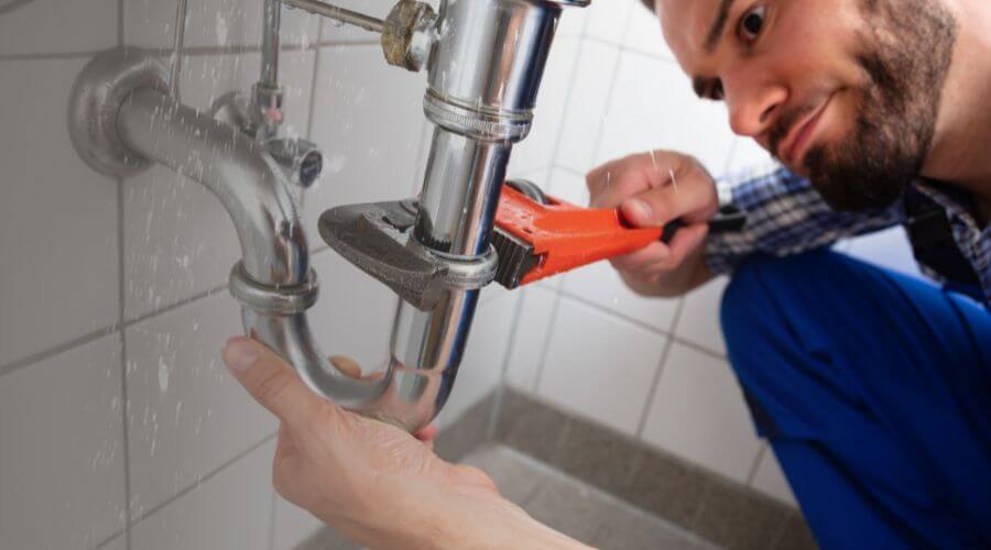Expert burst pipe repair services in Fairgrove, MI